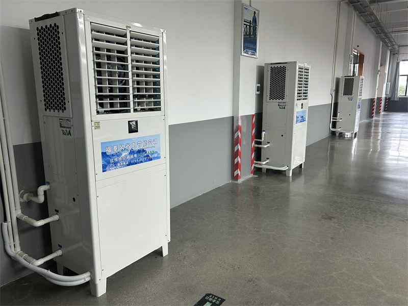 浙江服裝廠降溫措施！